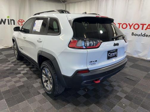 2023 Jeep Cherokee Trailhawk