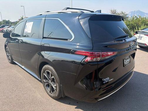 Midnight Black Metallic 2025 Toyota Sienna Platinum