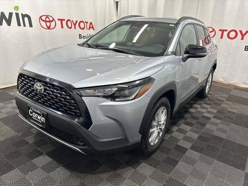 2025 Toyota Corolla Cross LE