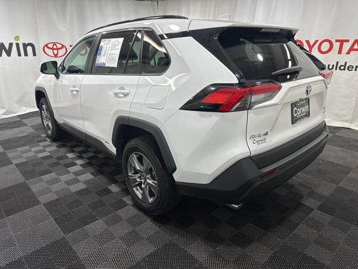 2024 Toyota RAV4 Hybrid XLE