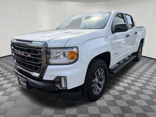 Summit White 2022 GMC Canyon AT4