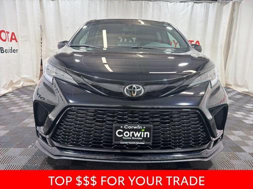 2026 Toyota Sienna XSE 7 Passenger