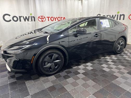 2025 Toyota Prius Plug-In Hybrid SE