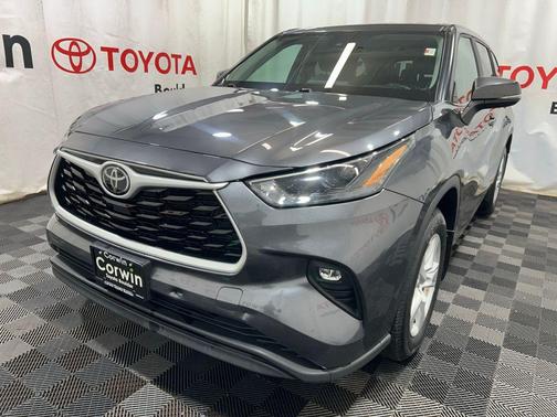 2024 Toyota Highlander LE