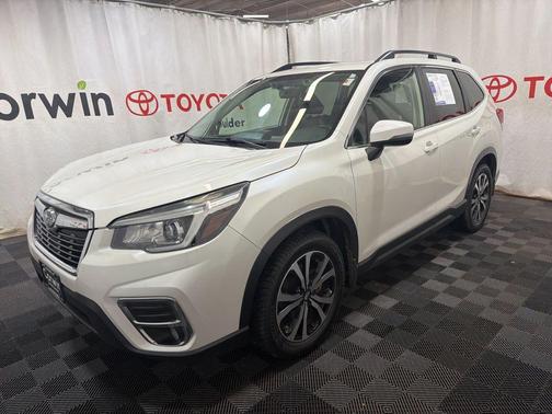 Crystal White Pearl 2019 Subaru Forester Limited