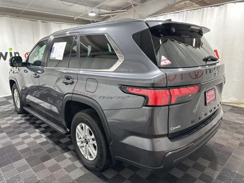 2025 Toyota Sequoia SR5