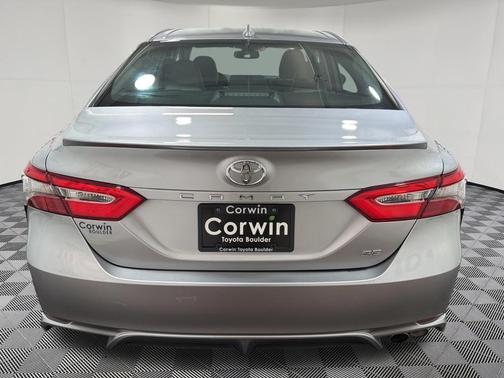 Celestial Silver Metallic 2019 Toyota Camry SE