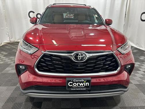 2022 Toyota Highlander Platinum