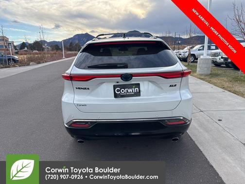 2023 Toyota Venza XLE