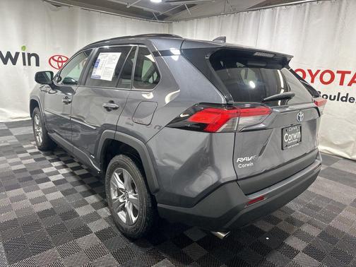 2022 Toyota RAV4 Hybrid LE