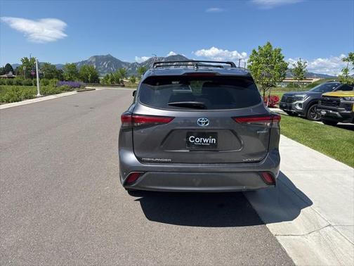 2023 Toyota Highlander Hybrid Limited