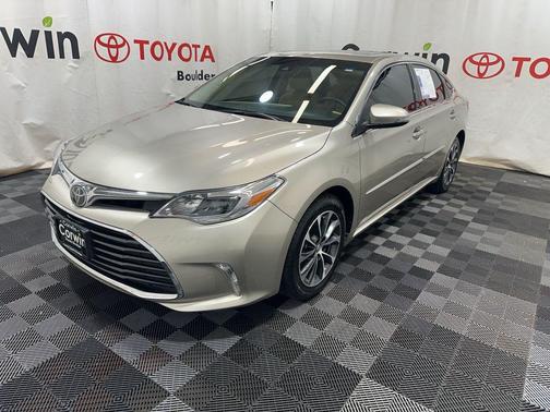 2018 Toyota Avalon XLE