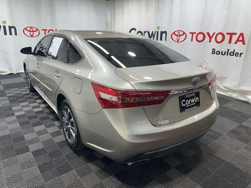 2018 Toyota Avalon XLE