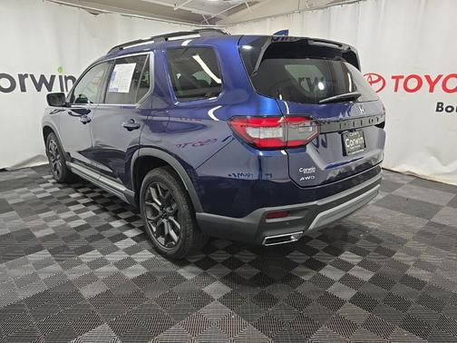 2024 Honda Pilot Touring 8-Passenger