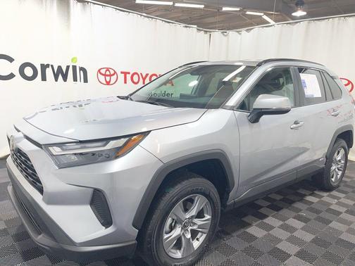 2025 Toyota RAV4 Hybrid XLE