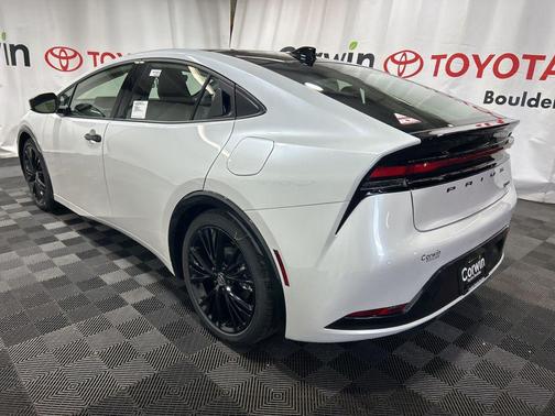 2025 Toyota Prius L