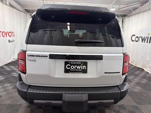 Pearl 2025 Toyota Land Cruiser Base