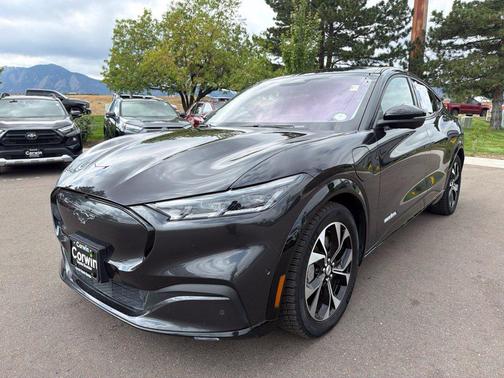 Dark Matter Gray Metallic 2022 Ford Mustang Mach-E Premium