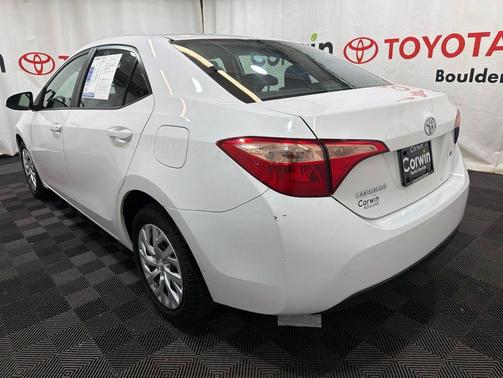 Super White 2018 Toyota Corolla LE