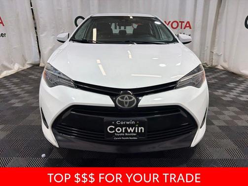 Super White 2018 Toyota Corolla LE