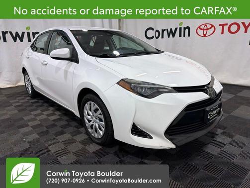 Super White 2018 Toyota Corolla LE