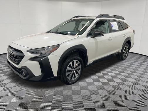 Crystal White Pearl 2025 Subaru Outback Premium