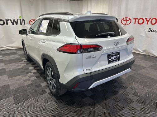 Wind Chill Pearl 2023 Toyota Corolla Cross XLE