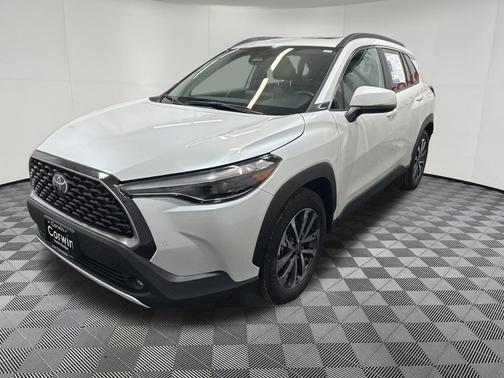 Wind Chill Pearl 2023 Toyota Corolla Cross XLE