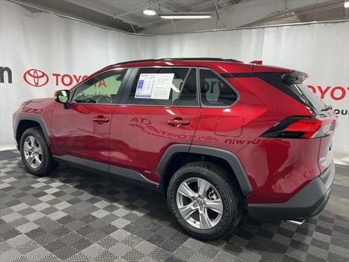 2025 Toyota RAV4 Hybrid XLE