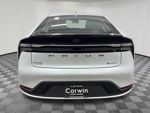 Pearl 2025 Toyota Prius Plug-In Hybrid SE