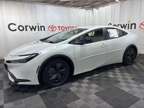 Pearl 2025 Toyota Prius Plug-In Hybrid SE