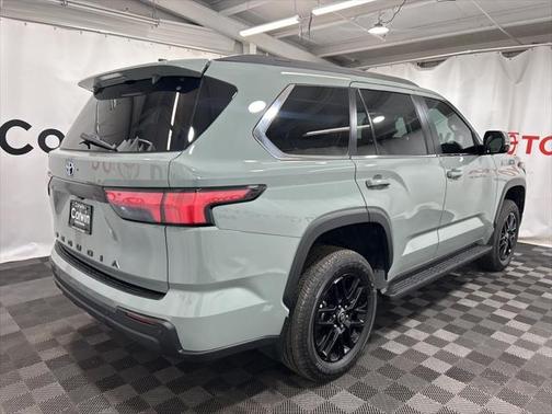 2024 Toyota Sequoia SR5