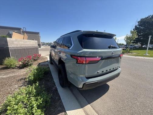 2024 Toyota Sequoia SR5