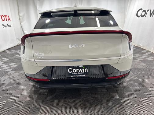 2022 Kia EV6 Wind