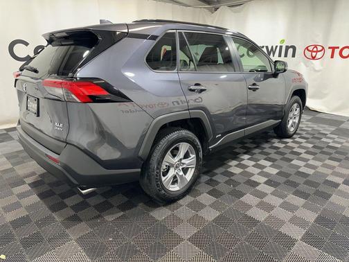 2025 Toyota RAV4 Hybrid XLE