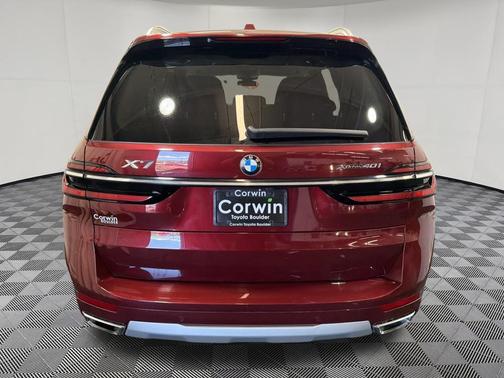 Red 2024 BMW X7 xDrive40i