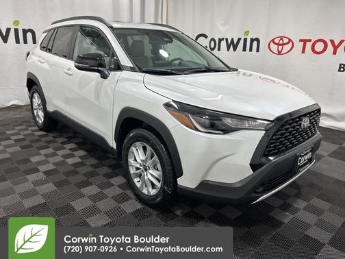 2025 Toyota Corolla Cross LE