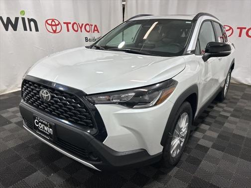 2025 Toyota Corolla Cross LE