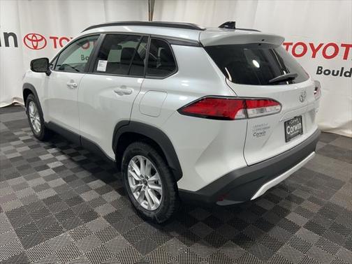 2025 Toyota Corolla Cross LE