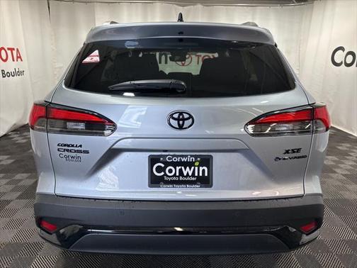 2025 Toyota Corolla Hybrid SE