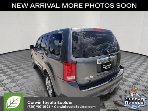 Polished Metal Metallic 2012 Honda Pilot EX