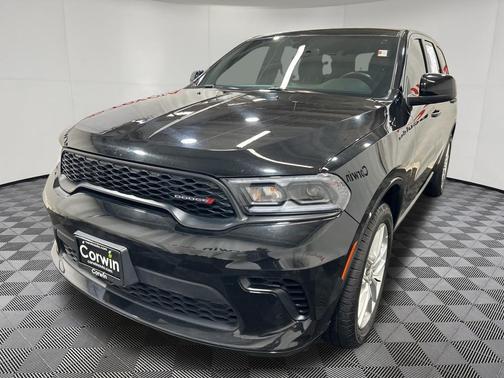DB Black Clearcoat 2025 Dodge Durango GT AWD