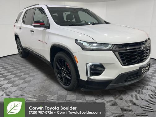 Summit White 2022 Chevrolet Traverse Premier