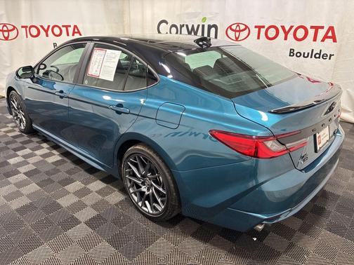 Ocean Gem/Midnight Black Metallic 2025 Toyota Camry XSE