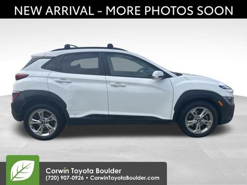 2022 Hyundai KONA SEL
