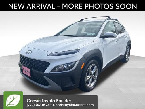 2022 Hyundai KONA SEL