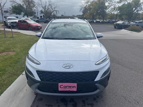2022 Hyundai KONA SEL