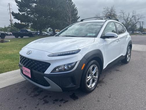 2022 Hyundai KONA SEL