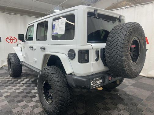 Bright White Clearcoat 2021 Jeep Wrangler Unlimited Rubicon 392
