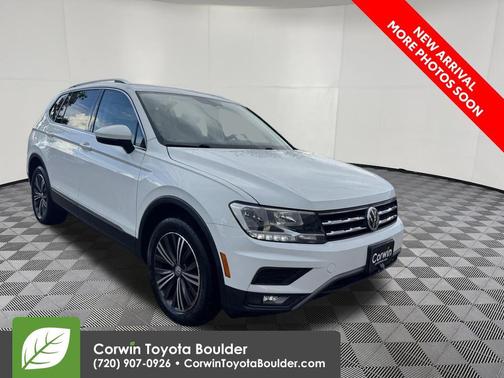Pure White 2018 Volkswagen Tiguan 2.0T SEL